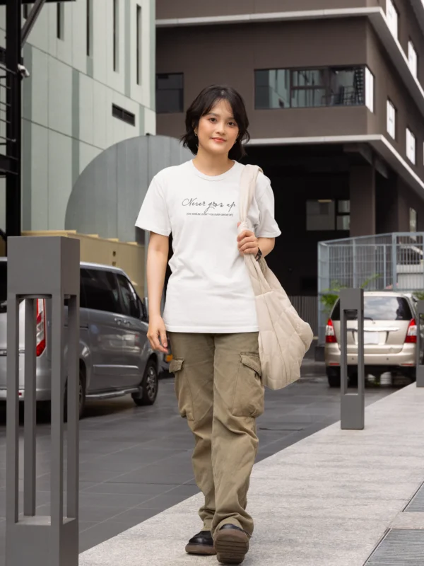 NEVER GROW UP | Oversized T-Shirt Women