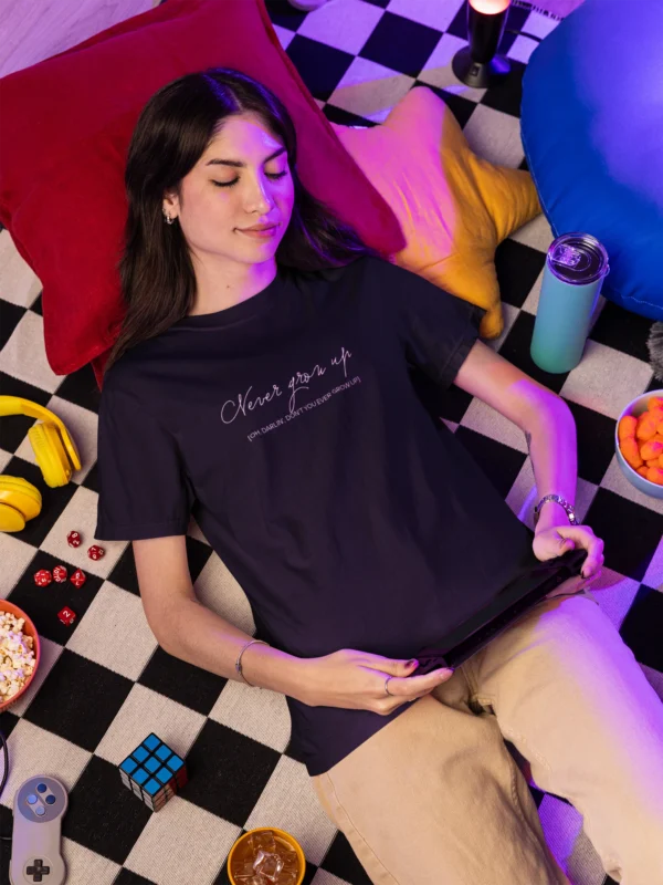 NEVER GROW UP | Oversized T-Shirt Women